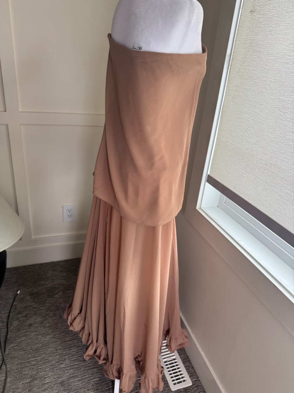 Stunning H&M Edition Ruffled-Hem Dress - Picture 11 of 14